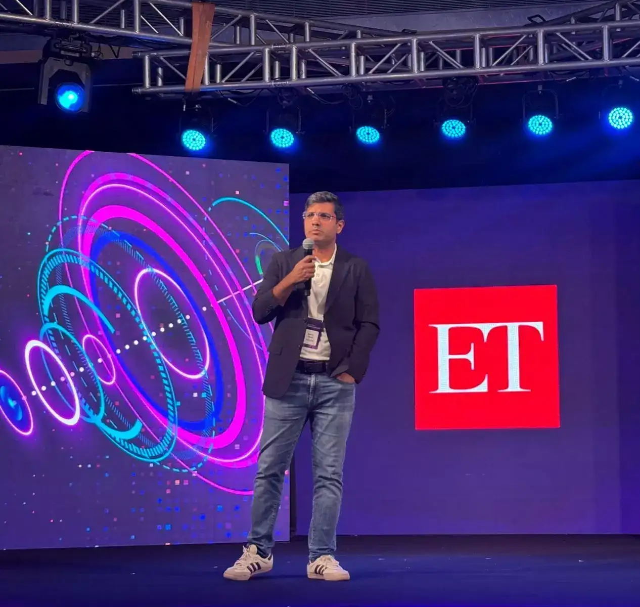 WhatsApp Image WhatsApp Image